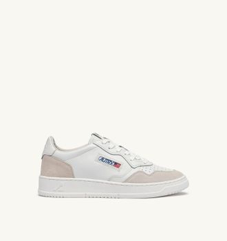 Autry MEDALIST LOW SNEAKERS IN WHITE LEATHER AND SUEDE