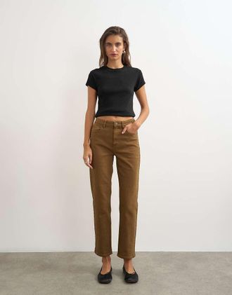 Topshop jeans Orson comfort stretch a gamba dritta alla caviglia color cumino-Marrone