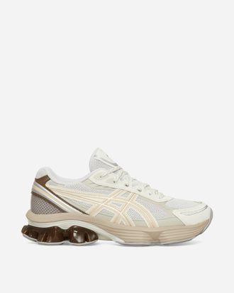 Asics GEL-Kinetic Fluent Sneakers White / Marzipan
