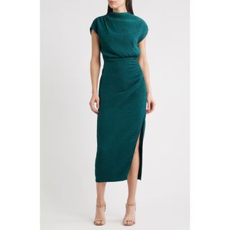 Saylor Delmara Textured Cocktail Dress in Emerald at Nordstrom Rack, Size X-Small