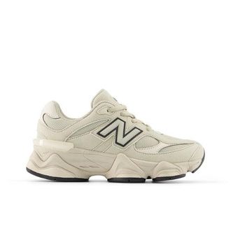 New Balance Bambino 9060 Lace in Grigio/Beige, Pelle Scamosciata/Rete, Taglia 32.5