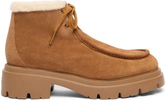 Stuart Weitzman Hudson Shearling Chukka - Dames - Winterlaarzen - Bruin - 39 1/2 EU - Leer - Schoenen