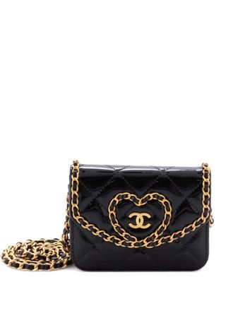 Chanel Heart Chain Flap Bag Quilted Patent Mini crossbody bag - Zwart
