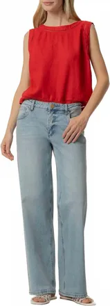 Kut from the Kloth Joanne Sleeveless Crop Top In Tomato