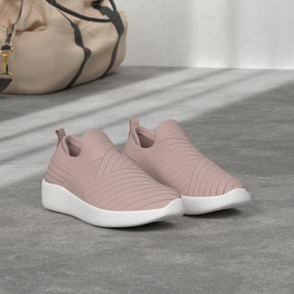 PPQ Womens Slip On Shoes Lightweight Comfortable Breathable Travel Sneakers, Dark pink, 7 UK