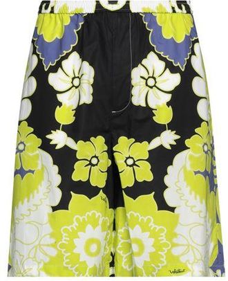 Valentino Garavani PARTES DE ABAJO - Pantalones cortos y bermudas en YOOX.COM