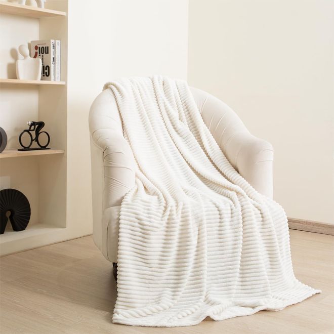 sideboard deko ideen & Tipps: Kommode dekorieren Style:EQUINOX ELIXIR