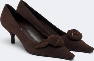 Prada Salones de ante con aplique floral