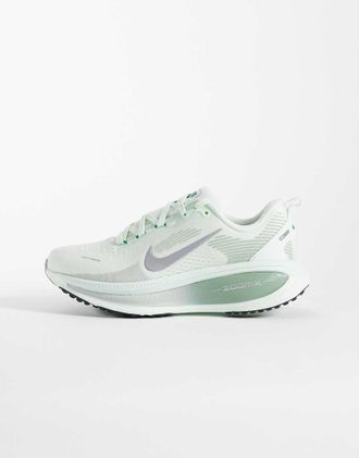 Nike Vomero 18 - Sneakers verde chiaro