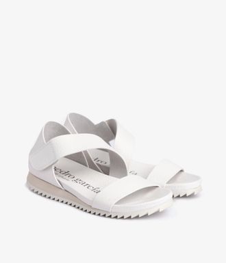 Pedro Garcia Flat sandal in white leather | Jedda | Essentials collection | PEDRO GARCIA