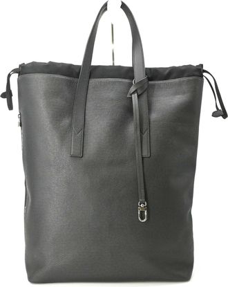 Louis Vuitton Black Taiga Leather Leather Pouch Tote Bag (Pre-Owned)