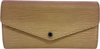 Louis Vuitton Beige Leather (Pre-Owned)