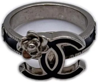 Chanel Camellia Silver Black Band Ring (Pre-Owned)