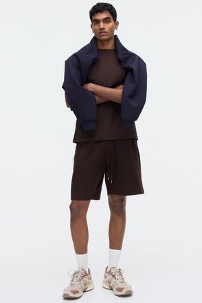 H&M Regular Fit Shorts in Dark Brown at Nordstrom, Size Xx-Large