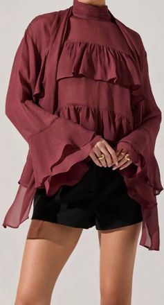 Astr Fae Top In Wine