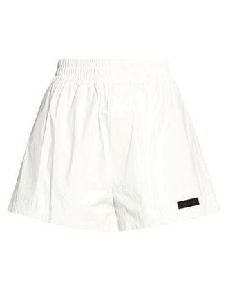 Isabelle Blanche BOTTOMWEAR - Shorts & Bermuda Shorts on YOOX.COM