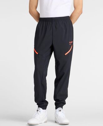 New Balance Reimagined - Joggers neri-Nero