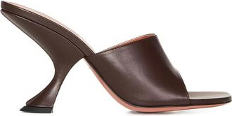 Amina Muaddi Pumps met open neus en hak - Bruin