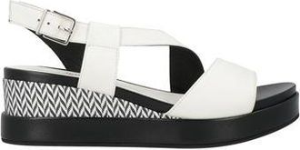 Tr&egrave;s Jolie CALZATURE - Sandali su YOOX.COM