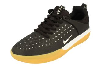 Nike Sb Zoom Nyjah 3 Heren Zwarte Sneakers