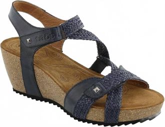 Taos Womens Julia Wedge Sandal In Navy