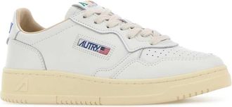 Autry Womens White Leather Medalist Sneakers Lealealogowhtwht