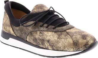 Bellini Action Metallic Sneaker in Gold Crackle at Nordstrom Rack, Size 6.5