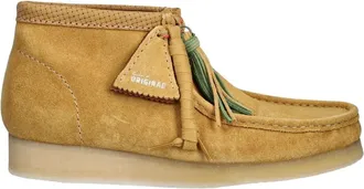 Clarks Schoenen, Heren, Geel, 43 EU, Su&egrave;de, Wallabee Boot