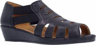 L'Amour Des Pieds Womens Bayla Sandal In Black Lamba