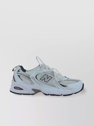 New Balance low-top sneakers