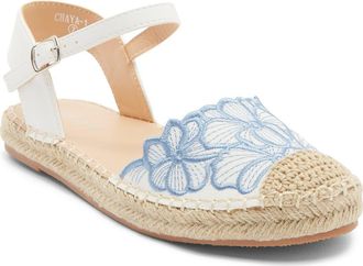 Top Moda Chaya Floral Embroidered Flat in White Pu at Nordstrom Rack, Size 6.5