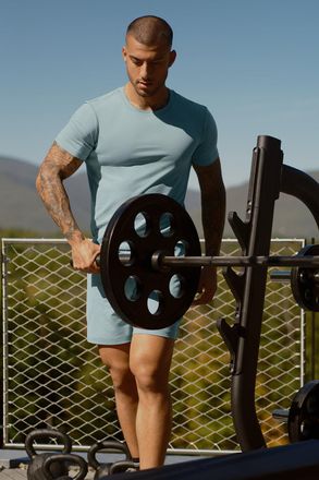 Alo | Conquer Reform Crewneck Short Sleeve Top in Desert Sage Grey, Size: Medium