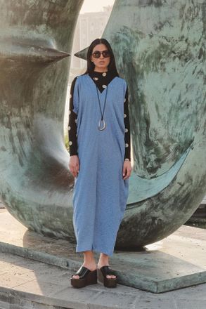 Trendyol Modest Dames Blauw Effen Maxi Mouwloos Casual Recht Modest Jurken