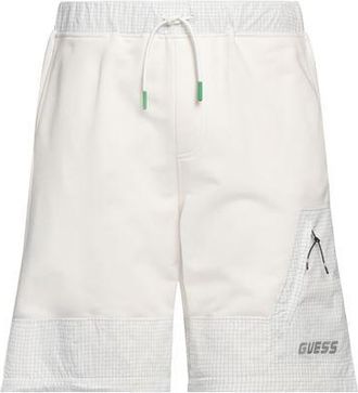 Guess HOSEN & R&Ouml;CKE - Shorts & Bermudashorts auf YOOX.COM
