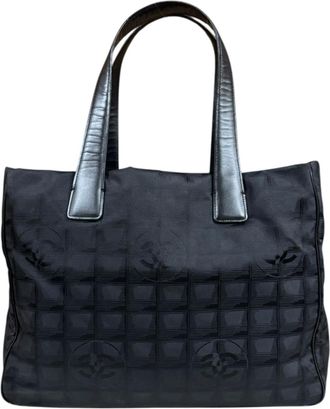 Chanel Black Nylon Tote Bag (Pre-Owned)