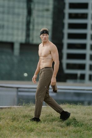 Alo | Repetition Jogger Pants in Olive Tree Green, Size: Medium