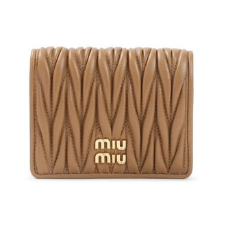 Miu Miu Matelass&eacute; Portemonnee - Dames - Portefeuilles - Bruin - ONE Size - Leer - Accessoires