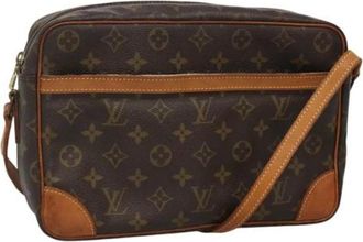 Louis Vuitton Pre-owned Cross Body Bags, female, Brown, Size: ONE SIZE Pre-owned Canvas Cross Body Bag