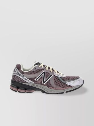 New Balance 860 low-top sneakers