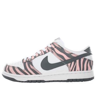 Nike (WMNS) Nike Dunk Low Zebra 307380-101