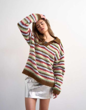 Topshop Maglione stile polo in maglia soffice a righe multicolore
