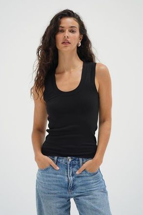 LnA Double Layer Ribbed Scoop Tank in Black at Nordstrom, Size X-Small