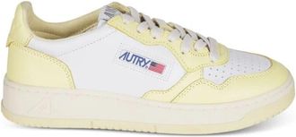 Autry Panelled Leather Sneakers - Dames - Sneakers - Geel - 37 EU - Leer - Schoenen