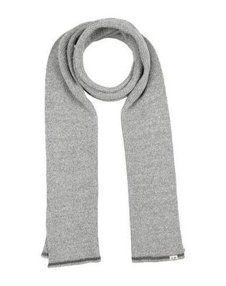 C.P. Company ACCESSORI - Sciarpe su YOOX.COM