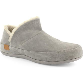 Strive Footwear Geneva Faux Fur Slipper in Charcoal Grey at Nordstrom, Size 6
