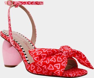 Betsey Johnson Womens Kendal Bow Novelty Heart-Heel Sandal In Red/pink