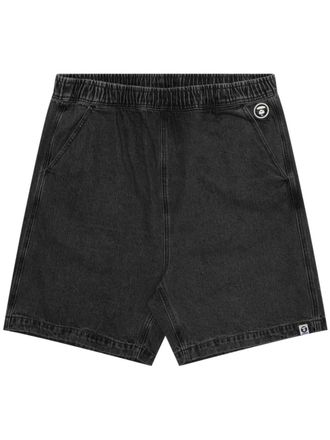 Aape By A Bathing Ape Shorts denim con applicazione Moonface - Nero