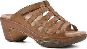 White Mountain Valencia Wedge Sandal in Natural Burnished Smooth at Nordstrom Rack, Size 8.5