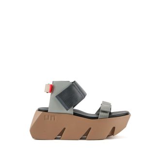 United Nude Bull Run