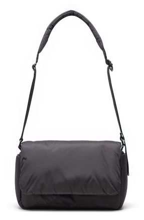 Herschel Cloudform 6-Liter Crossbody Bag in Black at Nordstrom